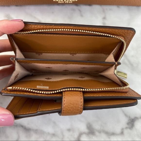 Kate Spade Leila Medium Compact Bifold Wallet - Picture 4 of 5